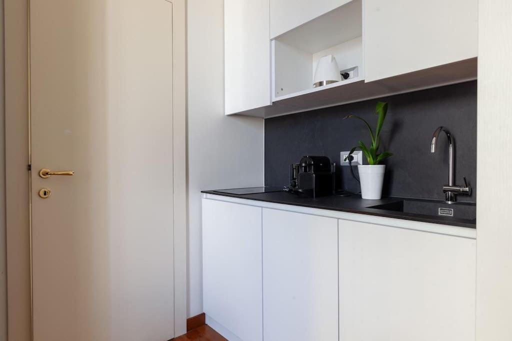 Appartamento Chicco In Zona Elegante Mailand Exterior foto
